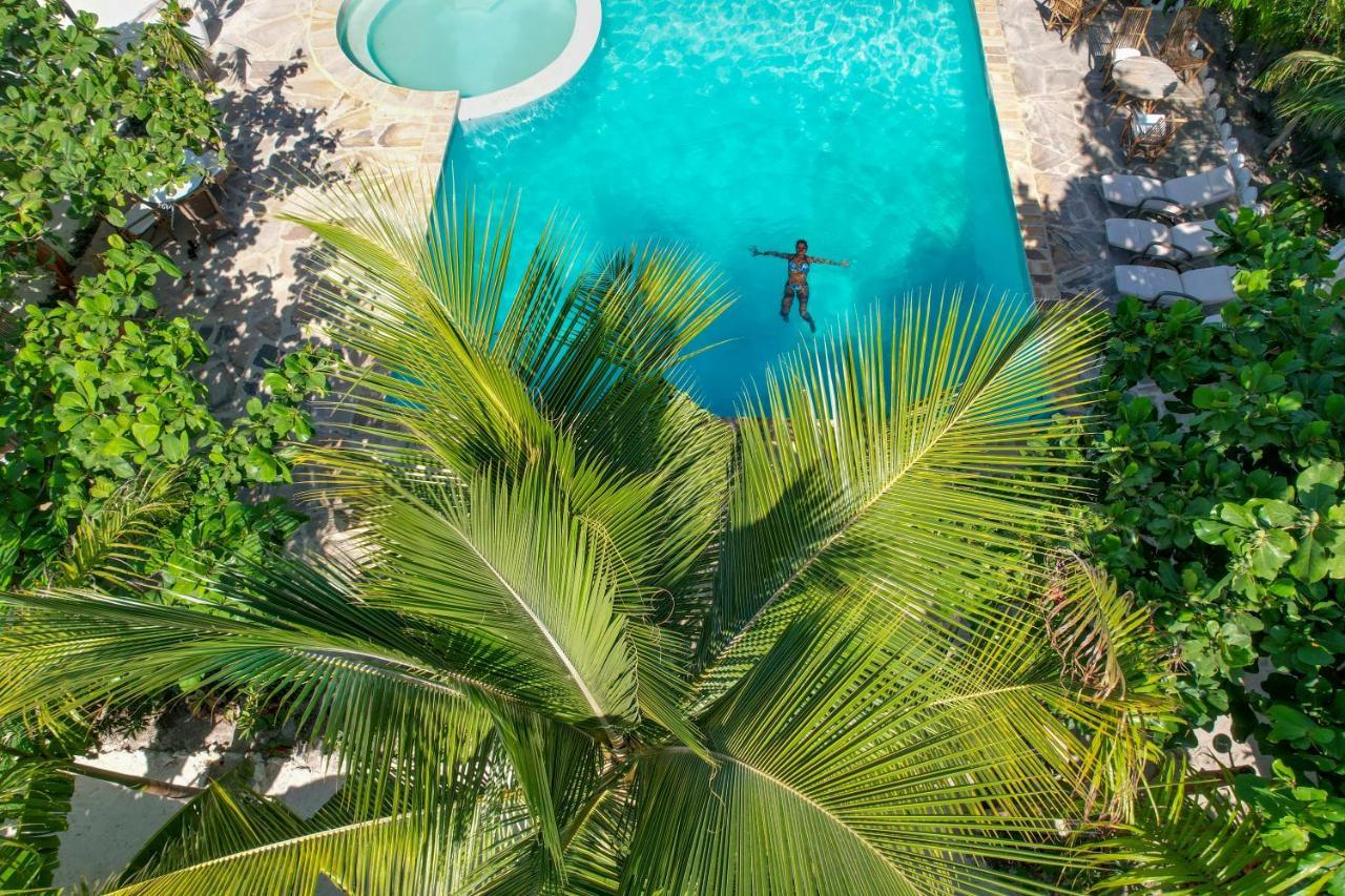 Tropical Oasis Boutique Hotel 4*