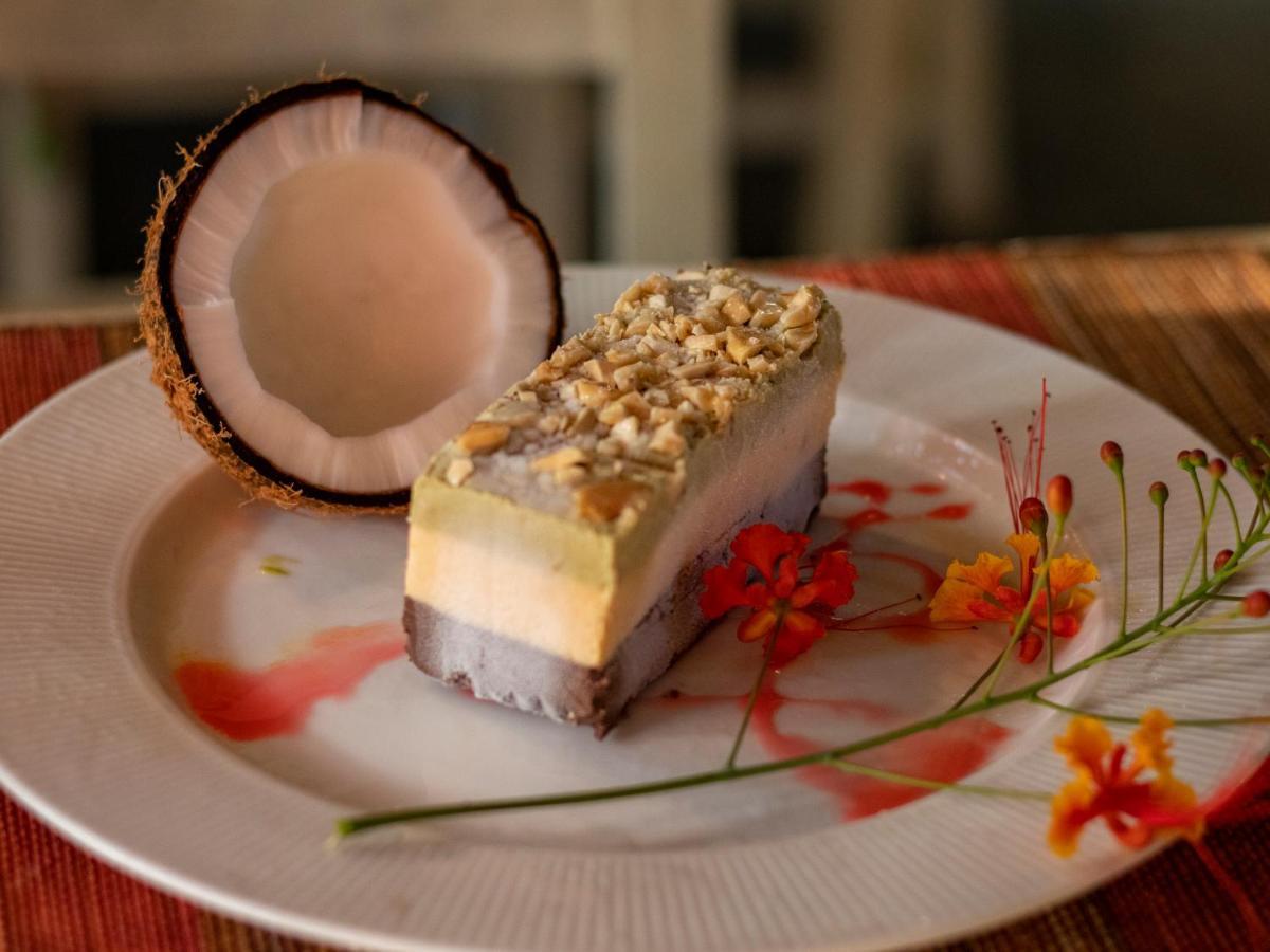 Tropical Oasis Boutique